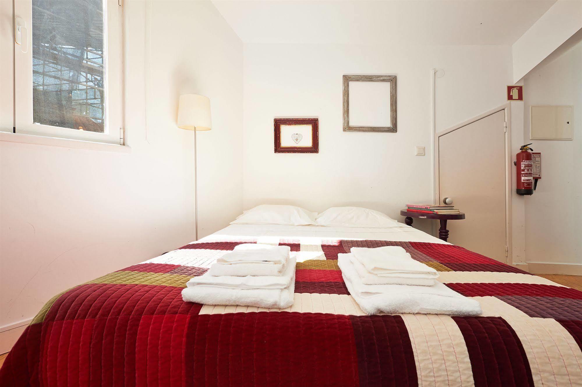 Hello Lisbon Santos Design Apartments Экстерьер фото